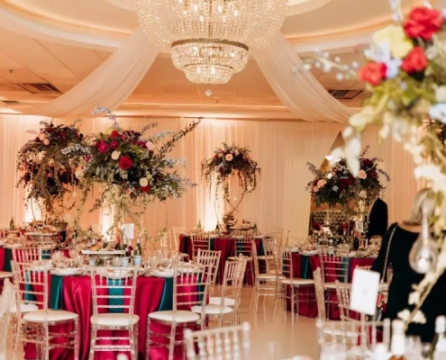 Astoria Banquets, Chicago Wedding venue, all-inclusive, glamour, chandelier, mansion, vintage